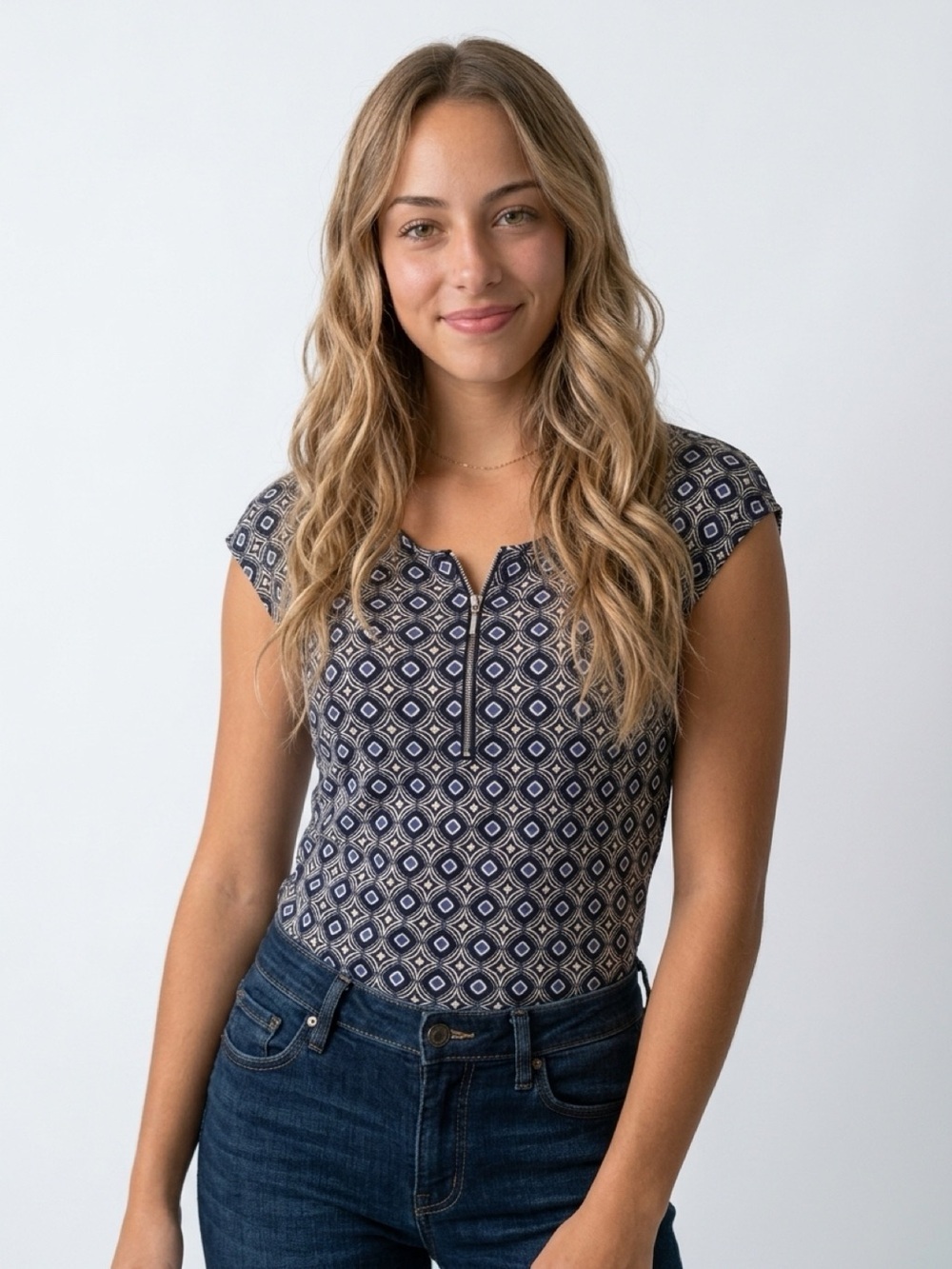 Ricki's Women's XS Geometric Print Sleeveless V-Neck Blouse Multicolor